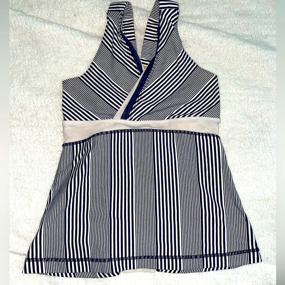 Lululemon blue and white striped top size 4!